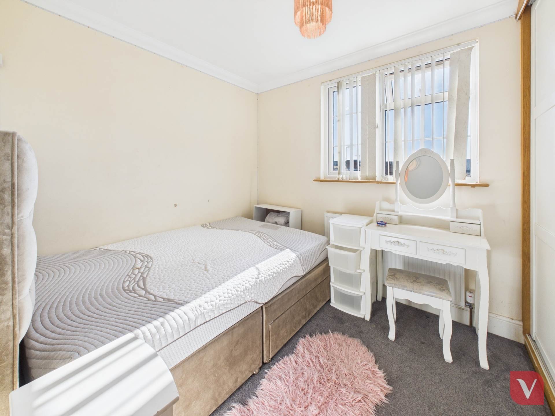 Dunstable Road, Luton, Image 11