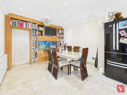 Dunstable Road, Luton, Image 5