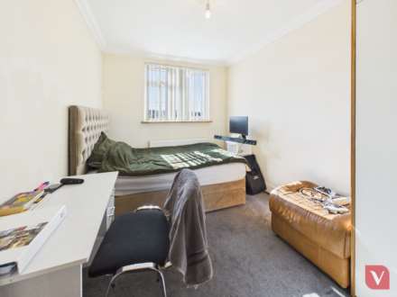 Dunstable Road, Luton, Image 8