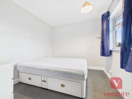 Rockingham Road, Corby, Image 3