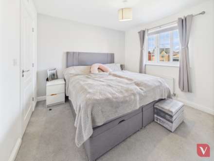 Airedale Gardens, Dunstable, Image 9