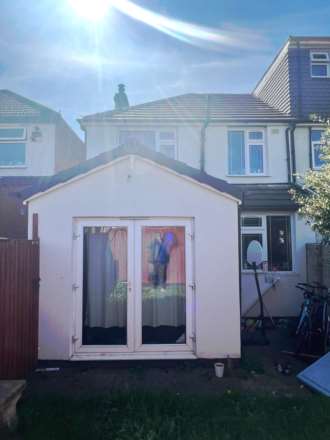 Portland Road, Luton, Image 1