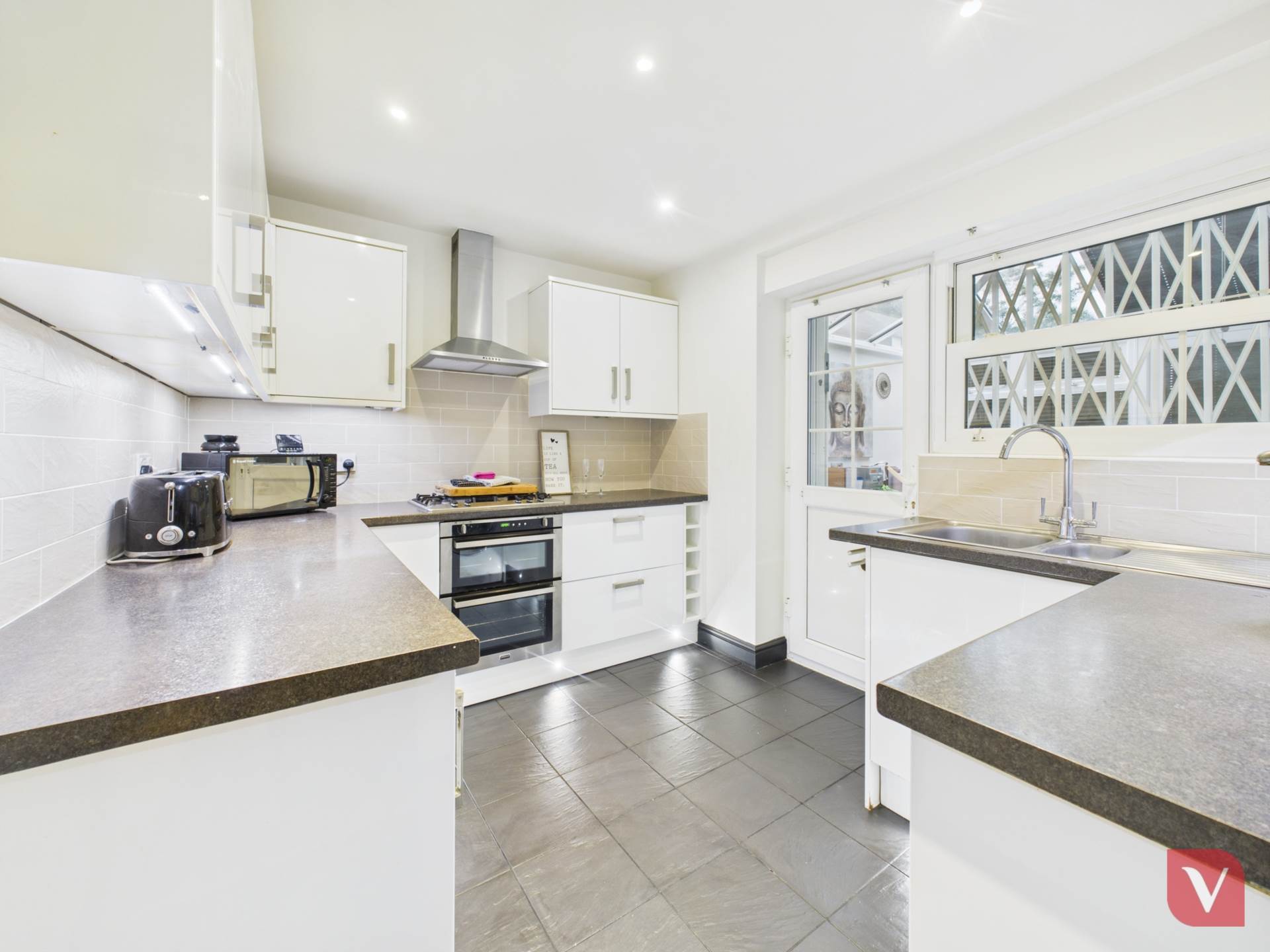 Barrowby Close, Luton, Image 7