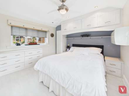 Barrowby Close, Luton, Image 14