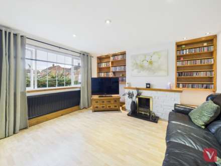 Barrowby Close, Luton, Image 4
