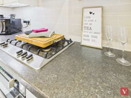 Barrowby Close, Luton, Image 6