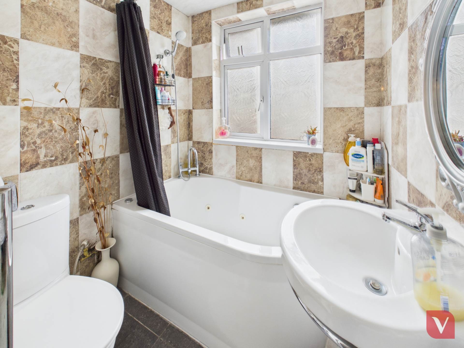 High Mead, Luton, Image 12