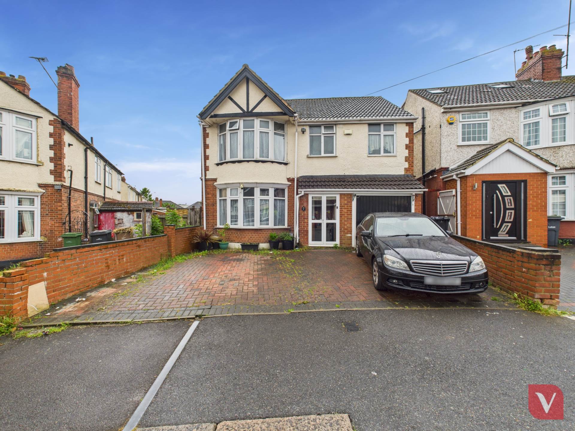 High Mead, Luton, Image 16