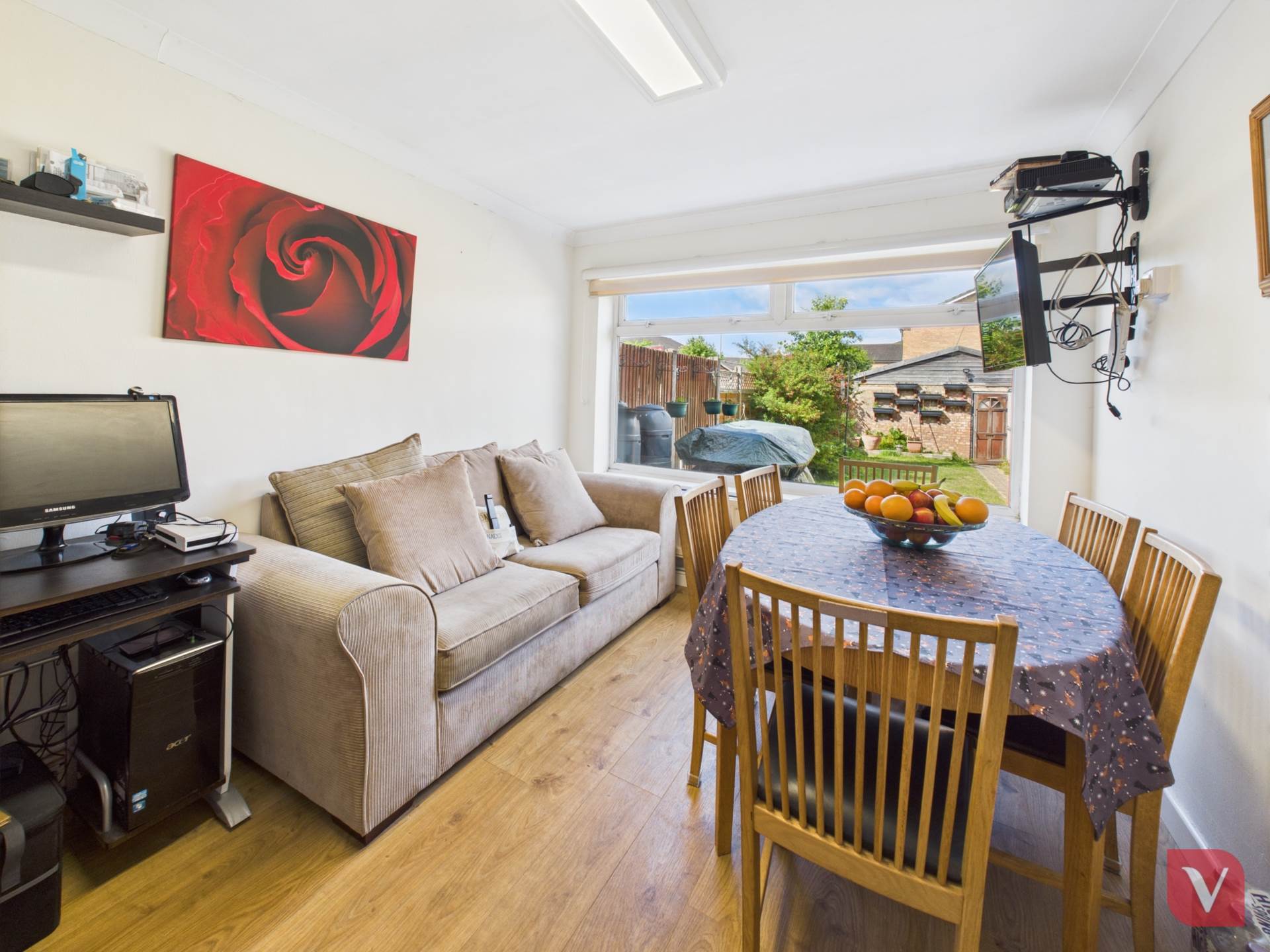 Sundon Park Road, Luton, Image 4