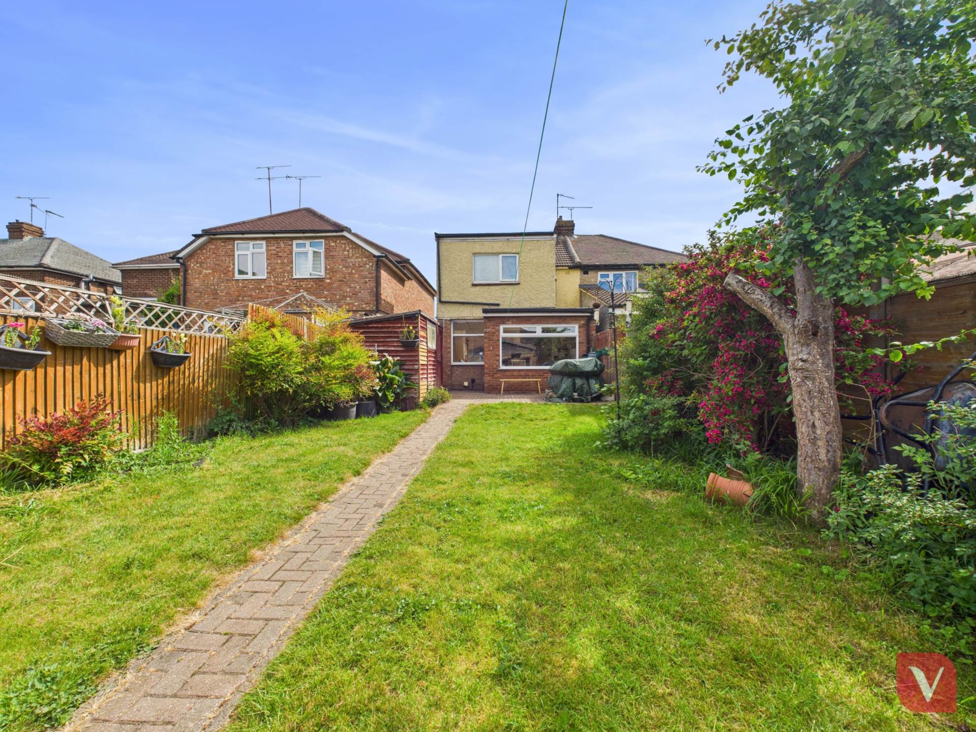 Sundon Park Road, Luton, Image 7