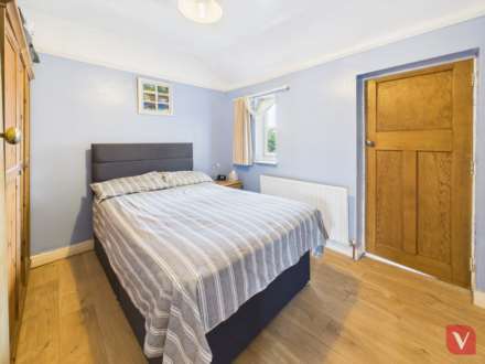 Sundon Park Road, Luton, Image 10
