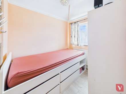 Sundon Park Road, Luton, Image 11