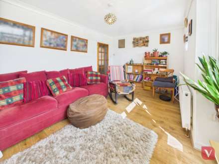 Sundon Park Road, Luton, Image 3