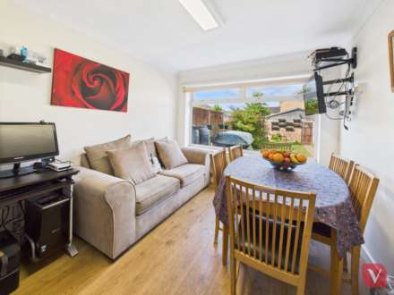 Sundon Park Road, Luton, Image 4