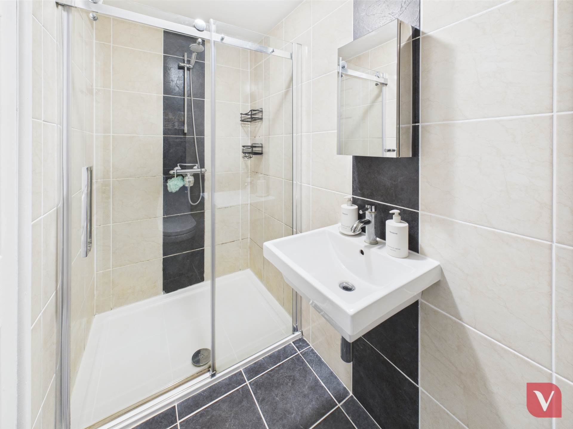 Repton Close, Luton, Image 8