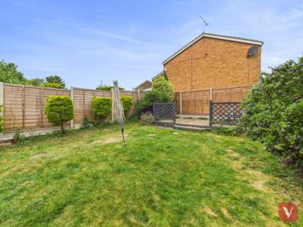Repton Close, Luton, Image 15