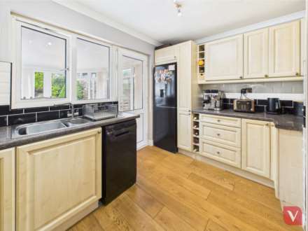 Repton Close, Luton, Image 4