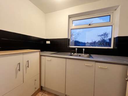 High Town Road, Luton, Image 4