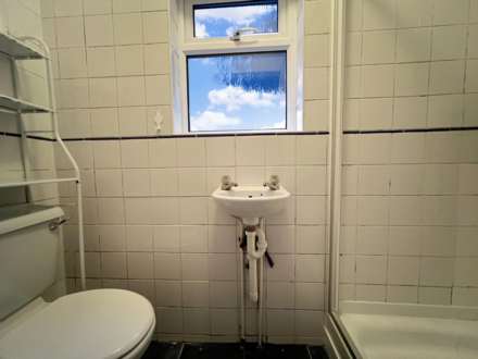 High Town Road, Luton, Image 5