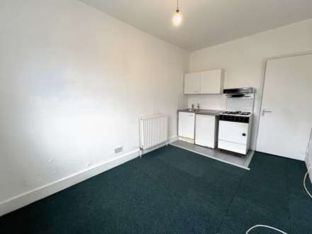 High Town Road, Luton, Image 2