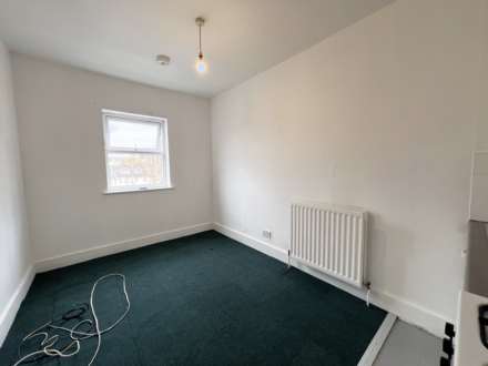 High Town Road, Luton, Image 3