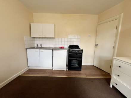 High Town Road, Luton, Image 3