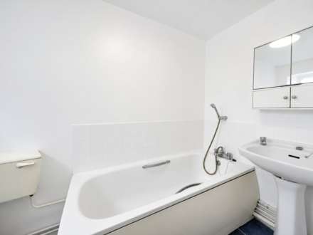 High Town Road, Luton, Image 6