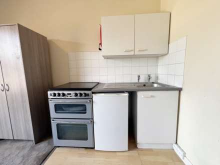 High Town Road, Luton, Image 4