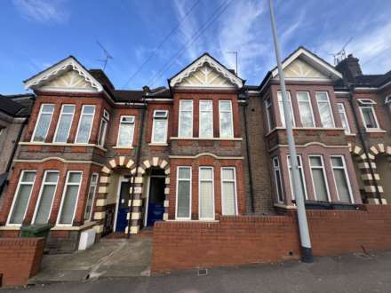 High Town Road, Luton, Image 1