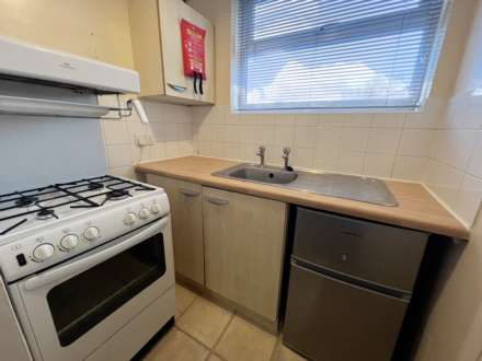 High Town Road, Luton, Image 4