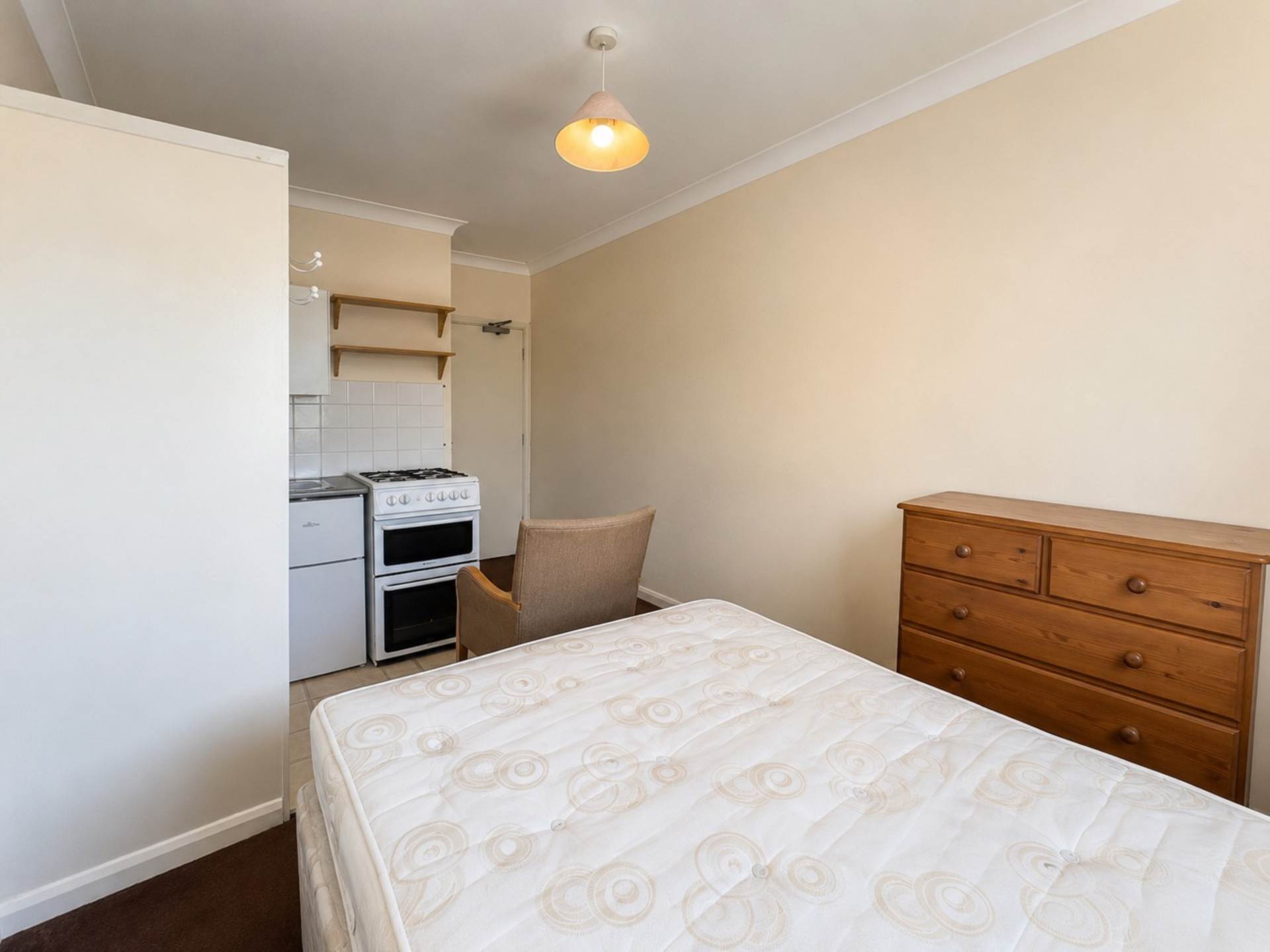 High Town Road, Luton, Image 1