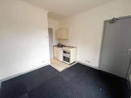 High Town Road, Luton, Image 2
