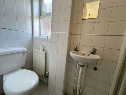 High Town Road, Luton, Image 4
