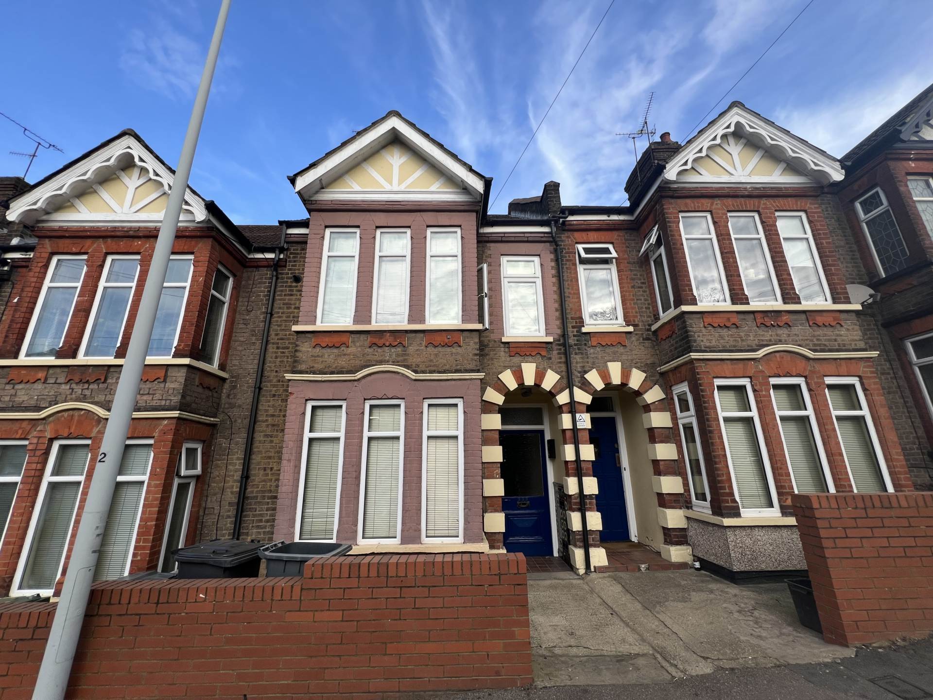 High Town Road, Luton, Image 1