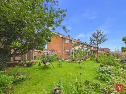 Andover Close, Luton, Image 10