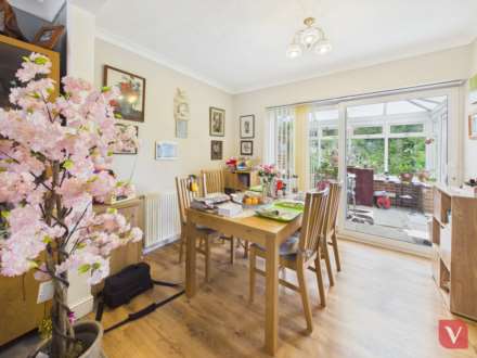 Andover Close, Luton, Image 3
