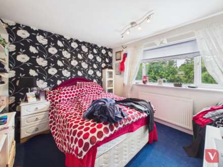Andover Close, Luton, Image 8