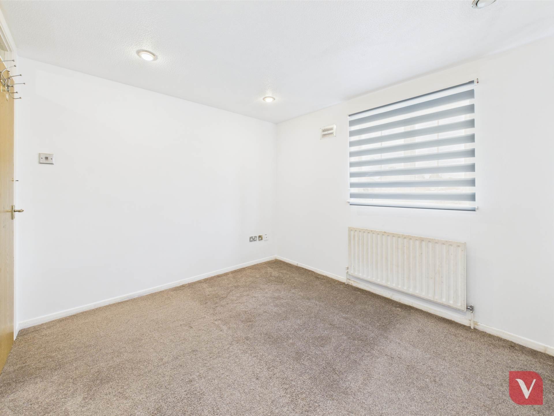 Kestrel Way, Luton, Image 3