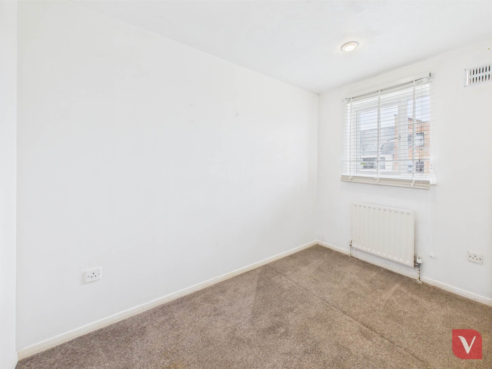 Kestrel Way, Luton, Image 5