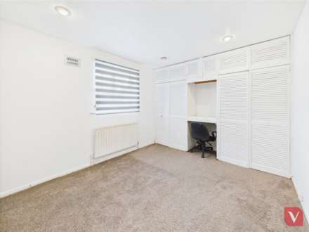 Kestrel Way, Luton, Image 2