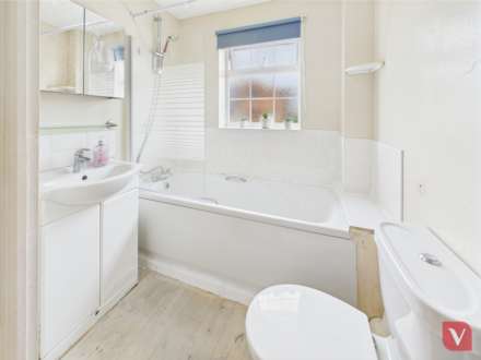 Kestrel Way, Luton, Image 8