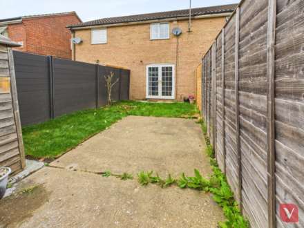 Kestrel Way, Luton, Image 9