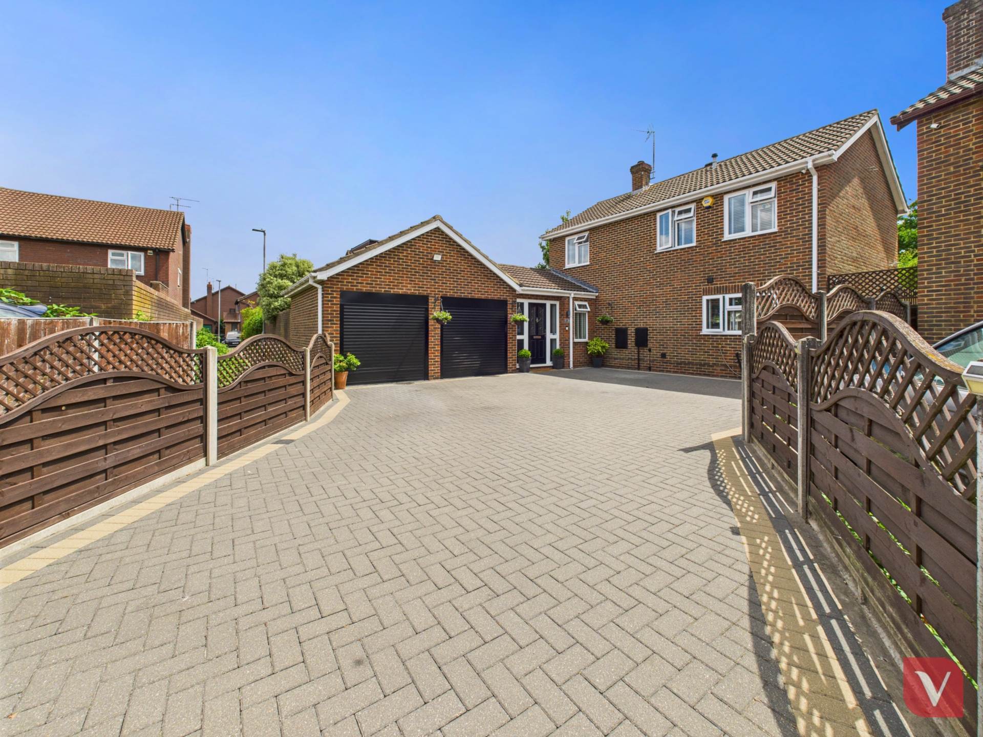Wyken Close, Luton, Image 27