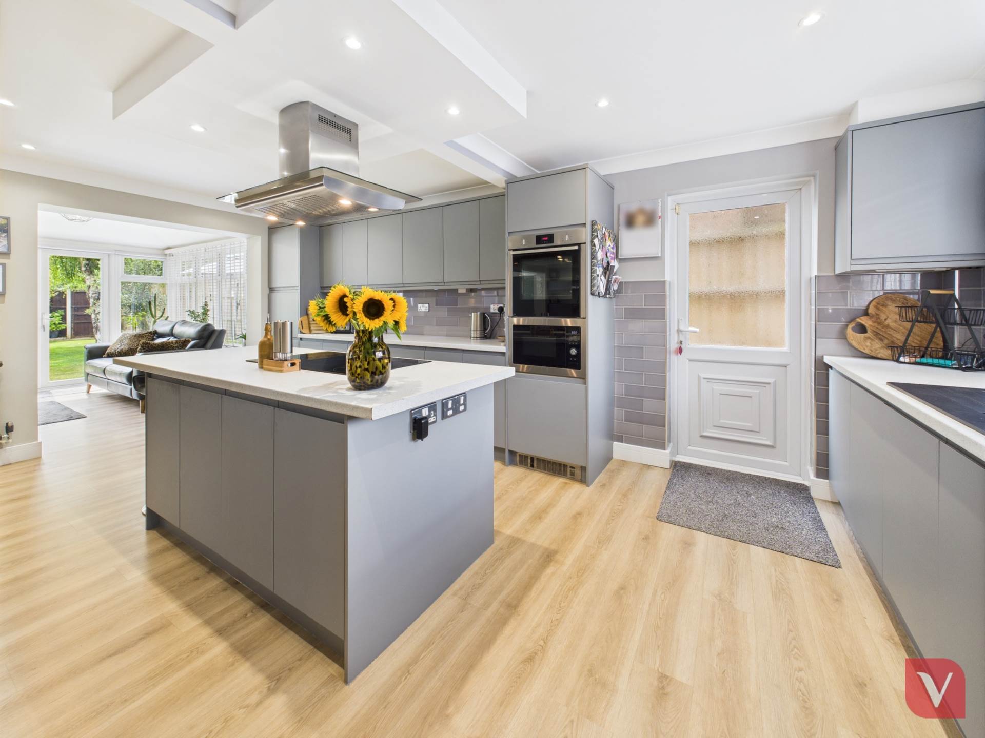 Wyken Close, Luton, Image 9