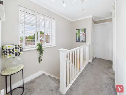 Wyken Close, Luton, Image 16