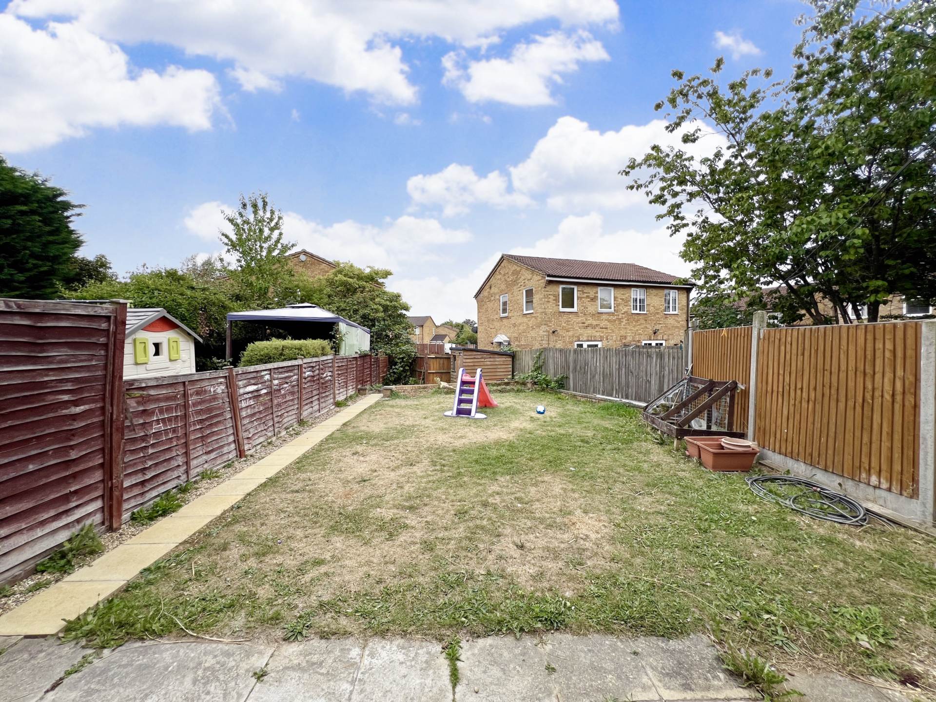 Falstone Green, Luton, Image 16