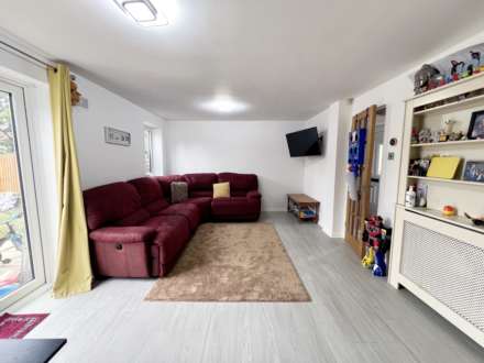 Falstone Green, Luton, Image 3