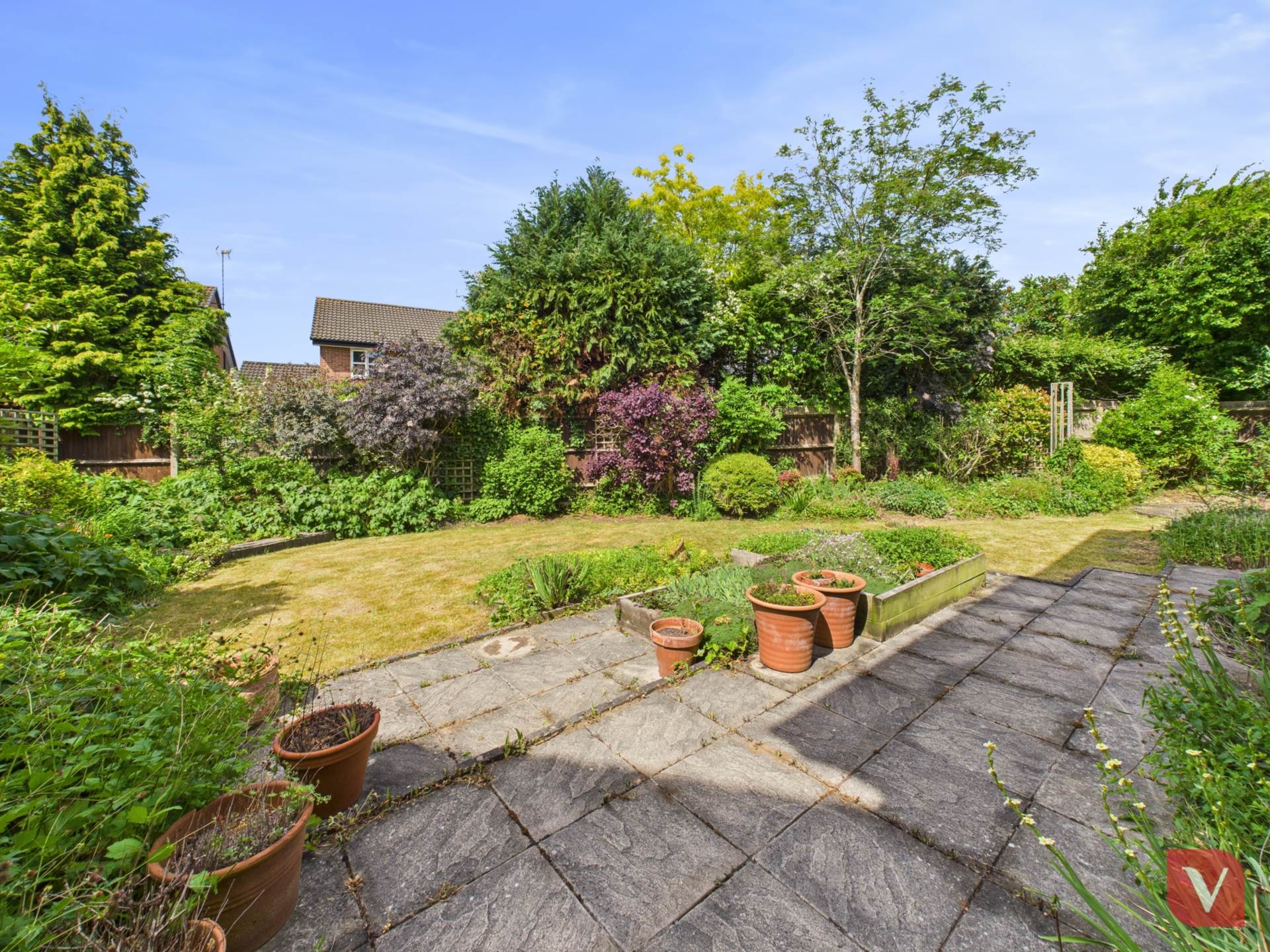 Catesby Green, Luton, Image 16