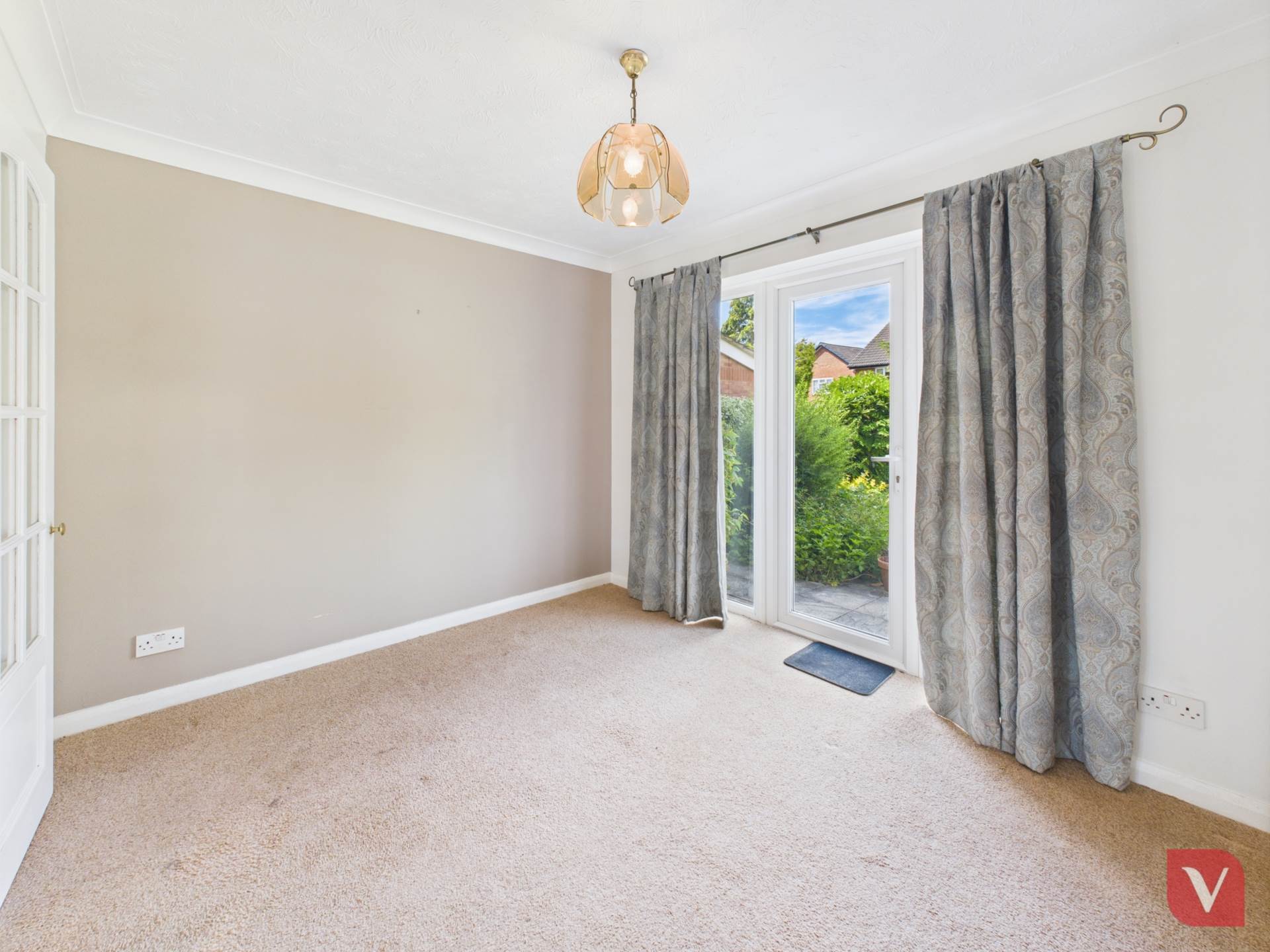 Catesby Green, Luton, Image 5