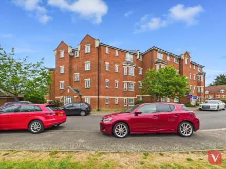 Watling Gardens, Dunstable, Image 1